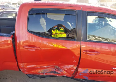 2018 Toyota Tacoma Trd Sport from USA, damaged, VIN 3TMBZ5DN4JM016895